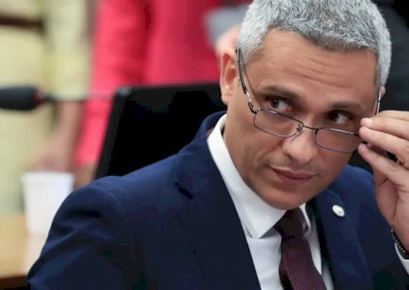 Moraes nega pedido de Gustavo Gayer para visitar Bolsonaro