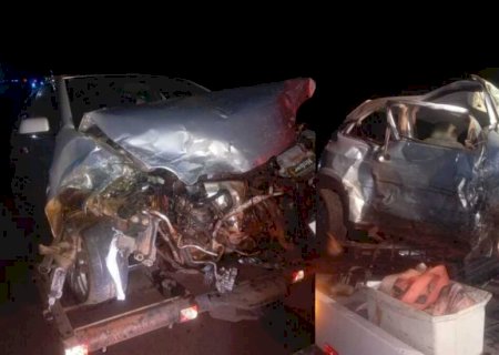 Acidente entre dois carros deixa ferido na BR-262, em Terenos