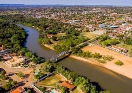 Funcionário morre após cair em poço durante serviço em chácara