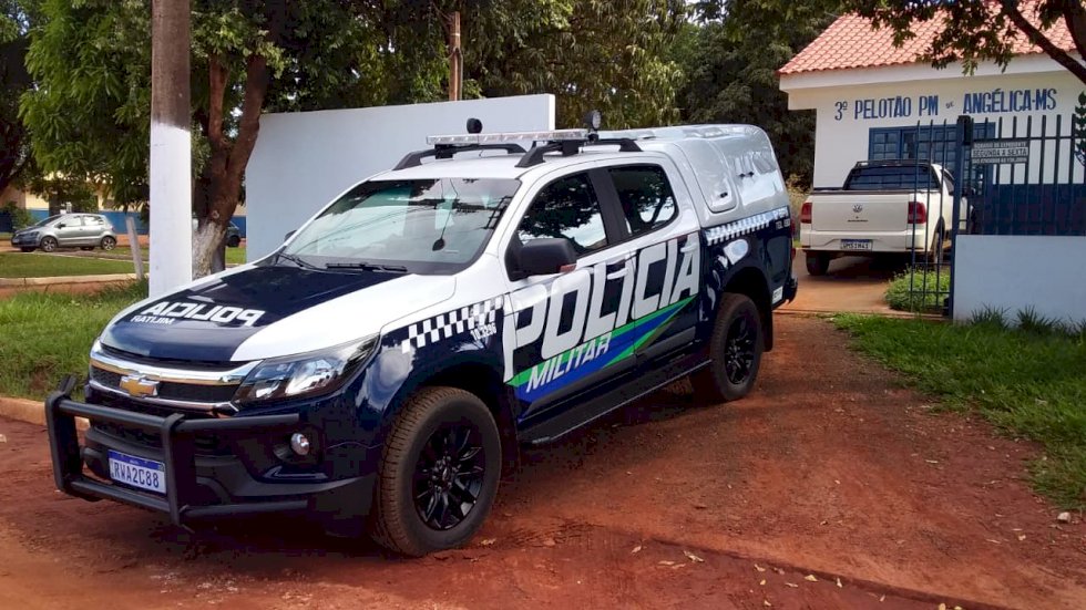 Mulher fica ferida em acidente de trânsito no centro de Angélica