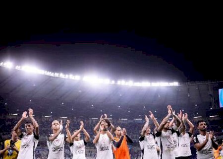 Corinthians vence Cruzeiro e vai &agrave; final da Copa do Brasil