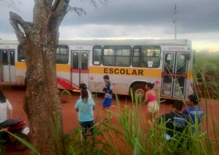 Criança de 7 anos morre atropelada por ônibus escolar em Caarapó