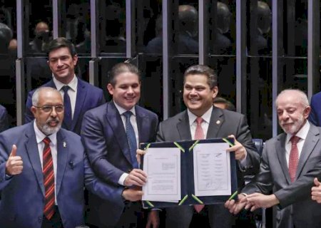 Congresso promulga fim da escala 6x1, que come&ccedil;a a valer em 60 dias