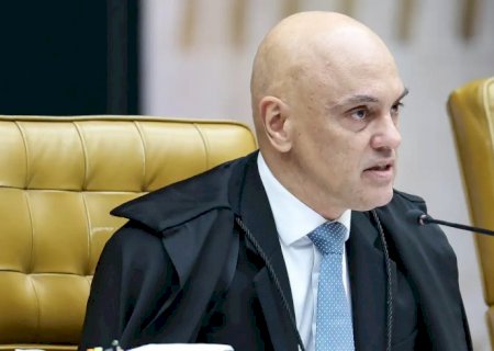 Moraes determina emissão de mandado de prisão contra Eduardo Bolsonaro