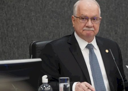 Fachin arquiva mais cinco investigações do Inquérito das Fake News