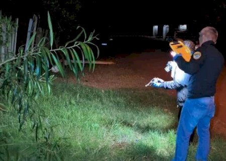 Dois suspeitos de assassinar ex-presidi&aacute;rio s&atilde;o mortos em confronto com a PM